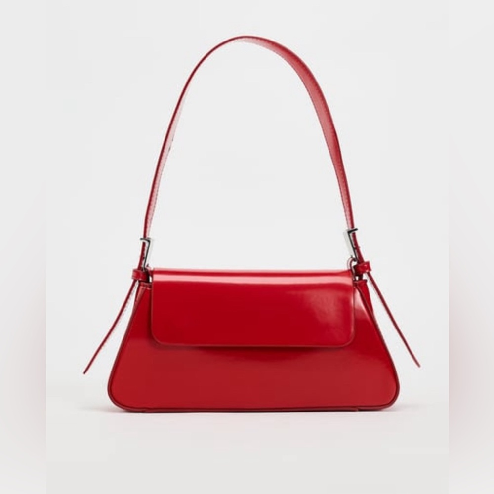 Flap shoulder bag